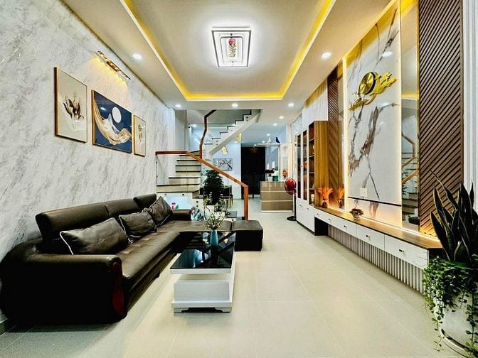 Bán nhà sổ hồng Lê Văn Việt, TĐ. 58,8m2 giá 2tỷ890. 