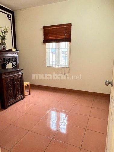 Chủ cần bán gấp nhà Thụy Khuê, DT 36m2 5 tầng MT 3.6m, giá 8.5 tỷ