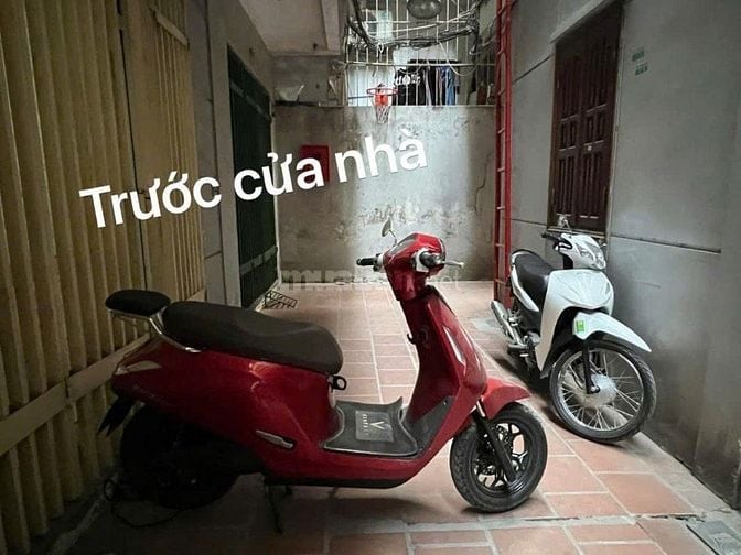 Chủ cần bán gấp nhà Thụy Khuê, DT 36m2 5 tầng MT 3.6m, giá 8.5 tỷ