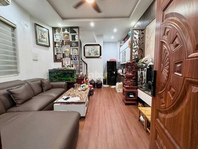 Ngã Tư Sở Nhà Đẹp  31m/ 5 tầng Ô TÔ Đỗ Cửa chỉ 7.4 tỷ