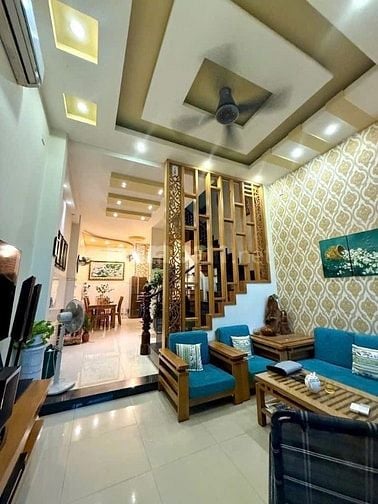 Chính chủ bán nhà đ. Trần Hữu Trang Phú Nhuận, cách đường Lê Văn Sỹ 5p