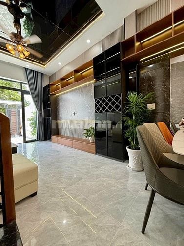 BÁN NHÀ 1T/1L GIÁ 2.750 TỶ MỚI 100% FUL CÔNG NĂNG 