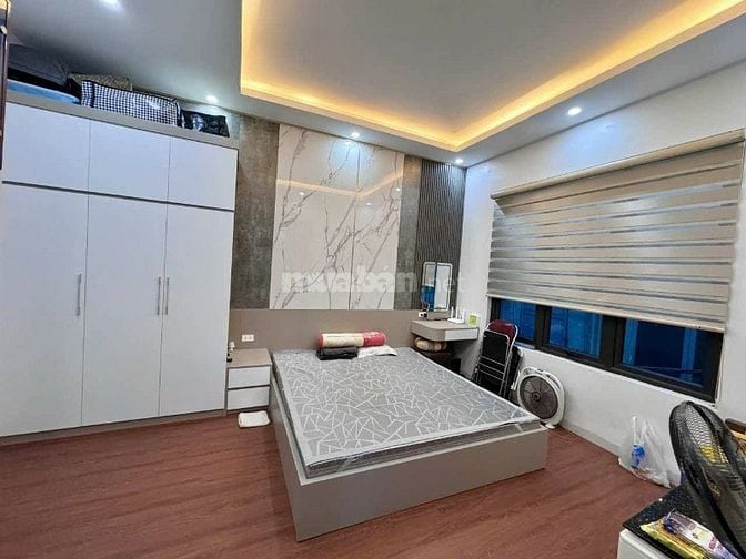 Ngã Tư Sở Nhà Đẹp  31m/ 5 tầng Ô TÔ Đỗ Cửa chỉ 7.4 tỷ