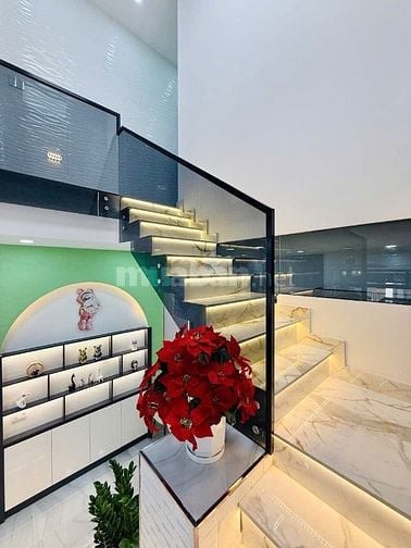 Nhà gần sân bay-Huỳnh Văn Nghệ,TB. 54m2 giá 3tỷ180 còn thương lượng
