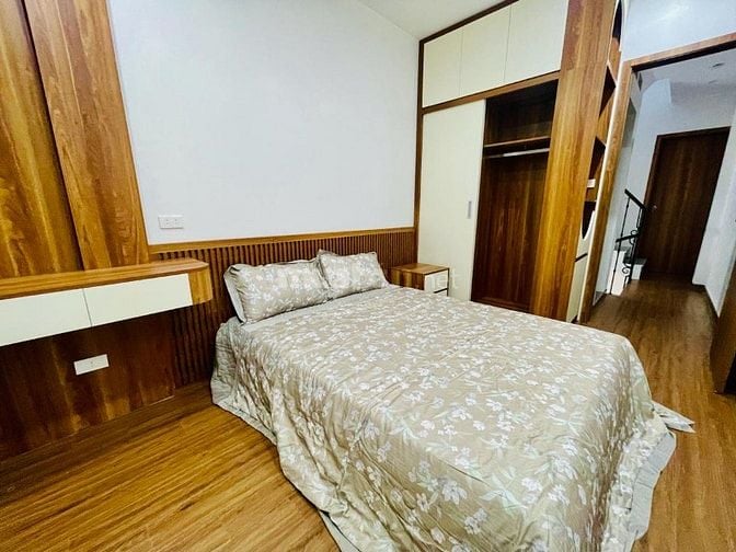 💥 NHÀ MỚI ĐỐNG ĐA - HÀO NAM - NGÕ 3GAC TRÁNH - 32M - 5 TẦNG - 4 NGỦ. 