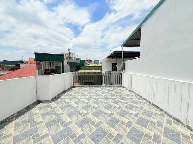 BÁN NHÀ MINH KHAI ĐẸP LONG LANH – 2 MẶT THOÁNG – GẦN PHỐ – Ở NGAY