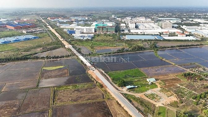 8.500 m2 đất mặt tiền HCM Đức Hòa, liền kề 2 KCN..giá ngộp bán gấp