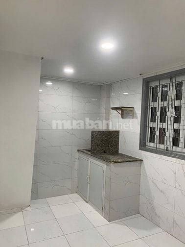 Cho thuê nhà hẻm 2m(XM) Lê Hồng Phong, Q.10 giá 8.5tr