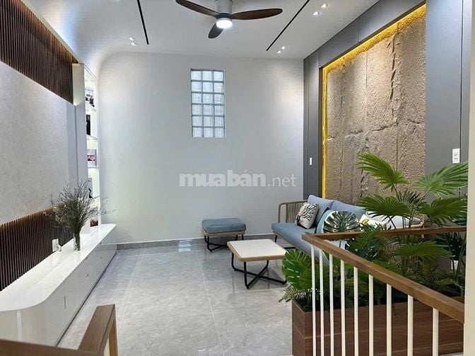 Bán Nhà Đẹp Lý Chính Thắng-Quận 3-58m2,Sổ Riêng,4PN+3WC,giá 2tỷ980 