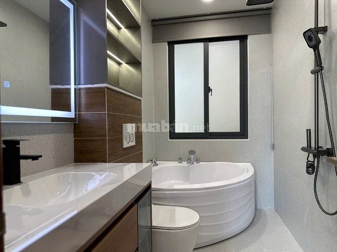 Bán Nhà Đẹp Lý Chính Thắng-Quận 3-58m2,Sổ Riêng,4PN+3WC,giá 2tỷ980 