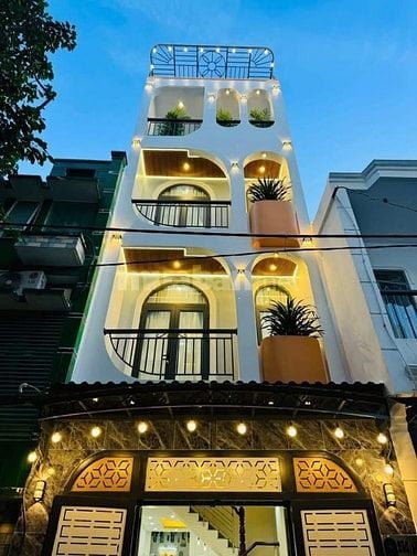 Bán gấp nhà ở đường Thuận Kiều, phường 7, quận 11, giá 2 tỷ 850 triệu 