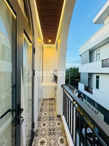Bán gấp nhà ở đường Thuận Kiều, phường 7, quận 11, giá 2 tỷ 850 triệu 