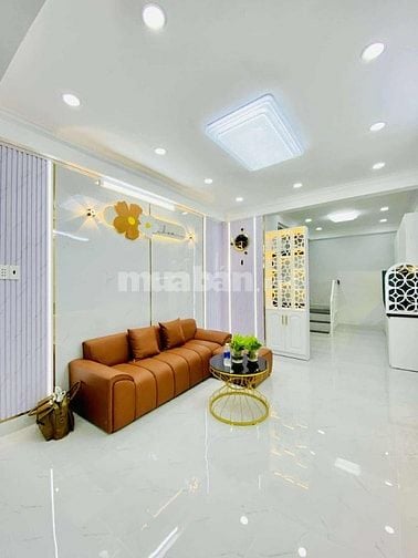 HẺM 4M.SỔ HỒNG RIÊNG. TIỆN KINH DOANH . GẦN MẶT TIỀN.