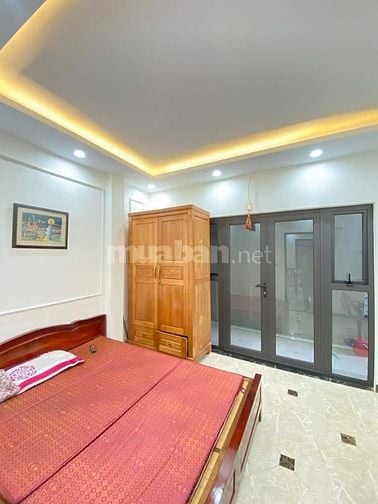Cần bán gấp căn Chợ Lớn, p11, quận 6 giá 3tỷ300tr dễ dàng đi lại 