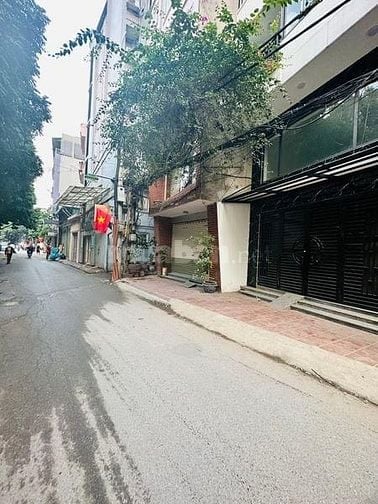Cần bán gấp căn Chợ Lớn, p11, quận 6 giá 3tỷ300tr dễ dàng đi lại 