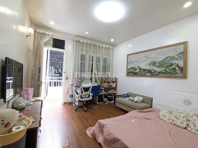 Lê Trọng Tấn, Phân lô vuông đét, gần đầu ngõ, hoa khôi phân khúc TX