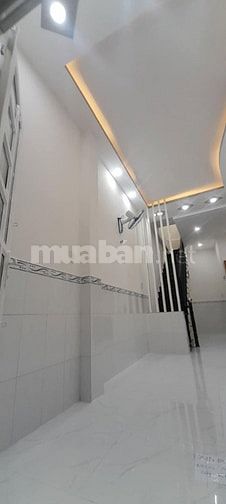 Bán nhà Sát hxh Lê Văn Lương, p. Tân Kiểng, 2 tầng, 30m2, 3.3 tỷ 