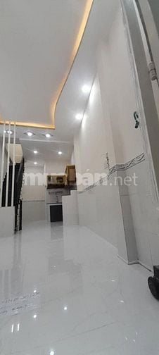 Bán nhà Sát hxh Lê Văn Lương, p. Tân Kiểng, 2 tầng, 30m2, 3.3 tỷ 
