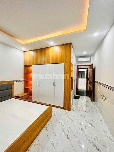 Bán nhà trệt 3 lầu ngã tư ga Quận 12 giá 6,25 tỷ