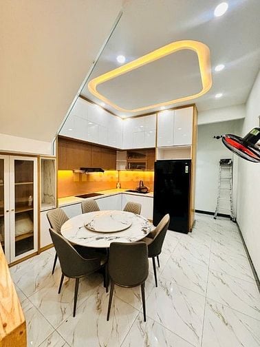 Bán nhà trệt 3 lầu ngã tư ga Quận 12 giá 6,25 tỷ