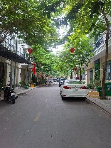 Bán nhà trệt 3 lầu ngã tư ga Quận 12 giá 6,25 tỷ