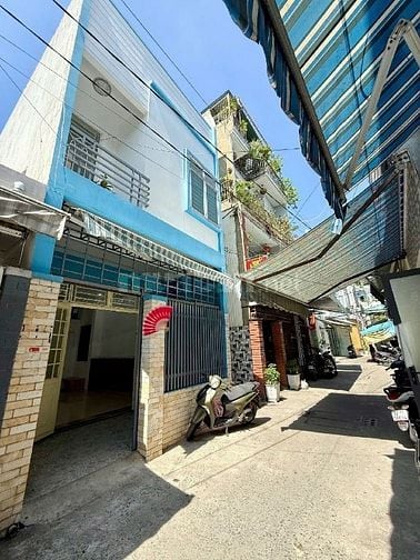 BÁN GẤP NHÀ 2 TẦNG KIỆT TRƯNG NỮ VƯƠNG TRUNG TÂM HẢI CHÂU GIÁ 3.XXX TỶ