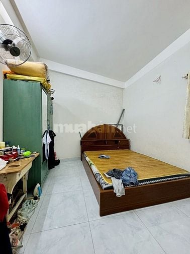 Nhà 2 tầng lệch Đẹp! - Kiệt 2 ô tô - Chỉ 4.8 tỷ - Gần Ông Ích Đường.