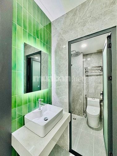 Chính chủ Ngộp vốn bán nhanh nhà ngay Lê Văn Sỹ,Quận 3 chỉ 2tỷ750 SHR 