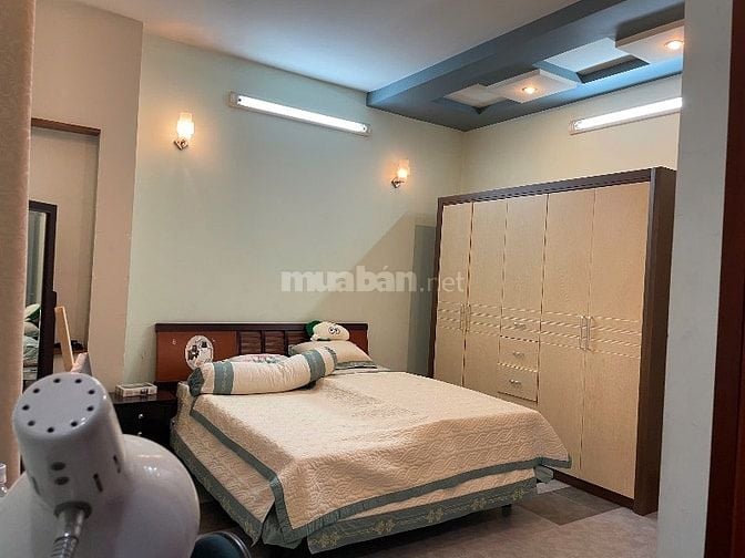 Bán nhà 282/4 Nguyễn Trọng Tuyển, Quận Phú Nhuận, nội thất cao cấp