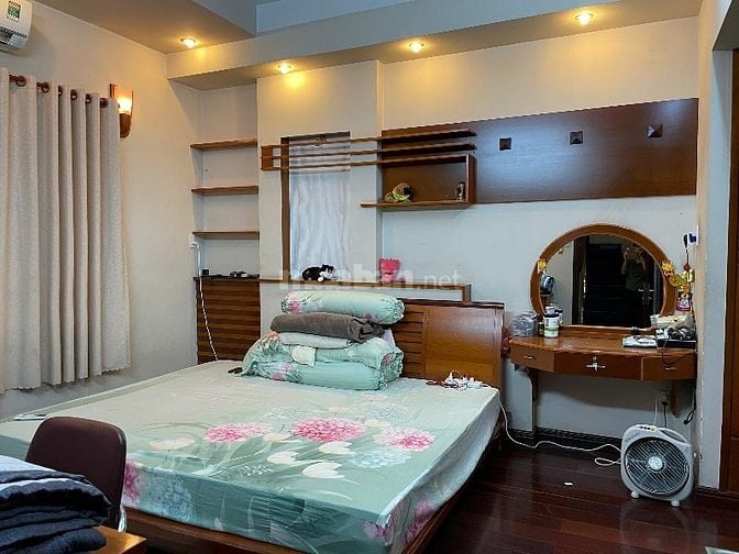 Bán nhà 282/4 Nguyễn Trọng Tuyển, Quận Phú Nhuận, nội thất cao cấp
