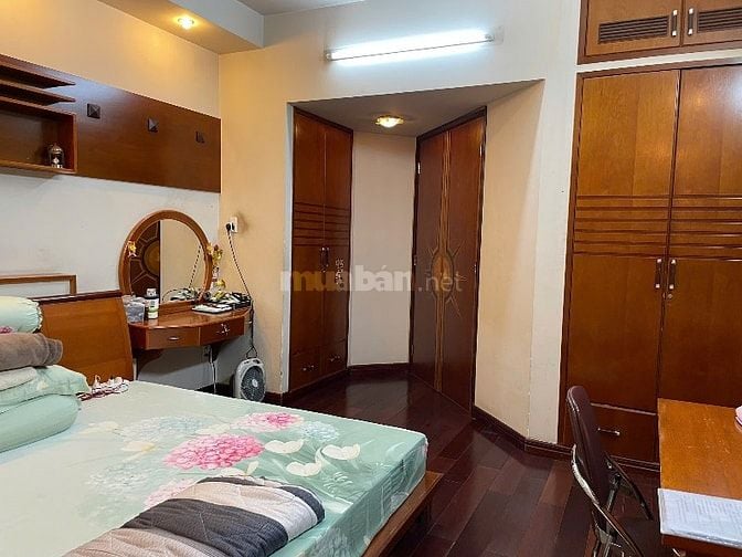 Bán nhà 282/4 Nguyễn Trọng Tuyển, Quận Phú Nhuận, nội thất cao cấp