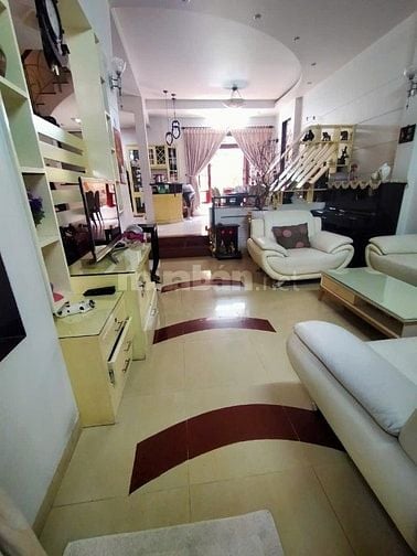 Bán nhà 282/4 Nguyễn Trọng Tuyển, Quận Phú Nhuận, nội thất cao cấp