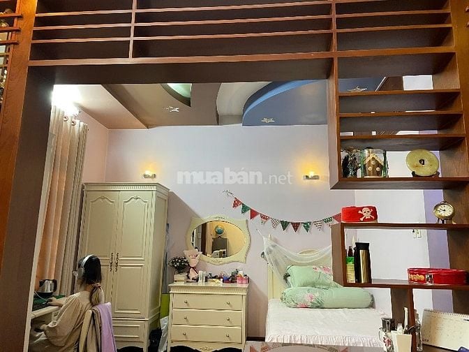 Bán nhà 282/4 Nguyễn Trọng Tuyển, Quận Phú Nhuận, nội thất cao cấp