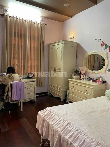 Bán nhà 282/4 Nguyễn Trọng Tuyển, Quận Phú Nhuận, nội thất cao cấp