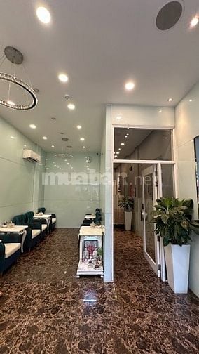 Mặt tiền Hàm Nghi - cho thuê nhà nguyên căn.