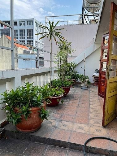 Bán nhà 282/4 Nguyễn Trọng Tuyển, Quận Phú Nhuận, nội thất cao cấp