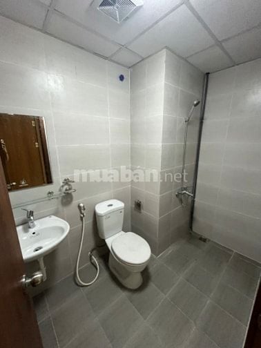 Chính chủ cho thuê chung cư CT3 Nghĩa Đô- Hoàng Quốc Việt