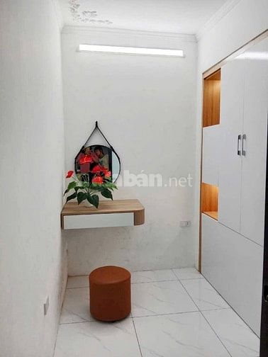 Nhà Đẹp Gần Đường Ô TÔ Tôn Đức Thắng, Đống Đa 40m, mt 4m, giá 3,1 tỷ.