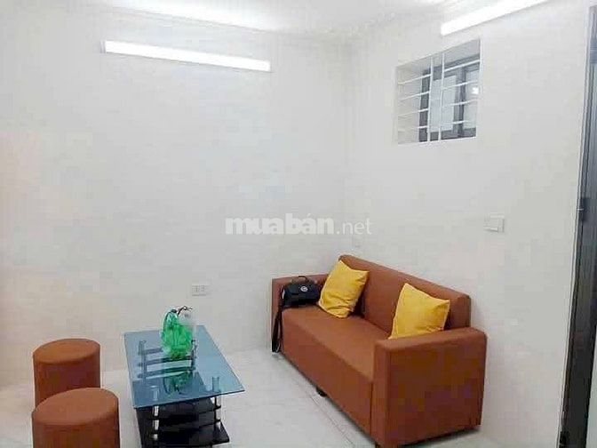 Nhà Đẹp Gần Đường Ô TÔ Tôn Đức Thắng, Đống Đa 40m, mt 4m, giá 3,1 tỷ.