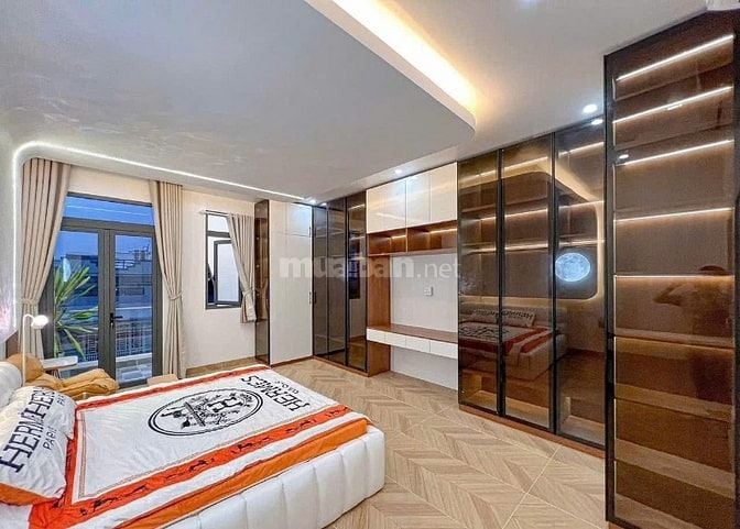 Bán nhà ngay Bành Văn Trân,P7,Q Tân Bình 1Lầu 2PN 2 WC 46m2 2tỷ970 