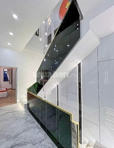 Bán nhà ngay Bành Văn Trân,P7,Q Tân Bình 1Lầu 2PN 2 WC 46m2 2tỷ970 