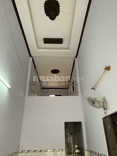 Bán nhà hẻm XH Dương Quãng Hàm chỉ 96tr/m2