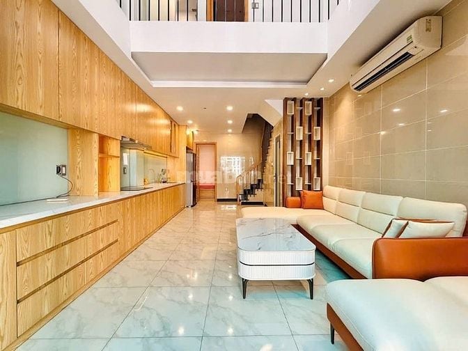 Bán gấp nhà ở đường Phan Đăng Lưu, phường 5, quận Phú Nhuận, giá 2 tỷ 
