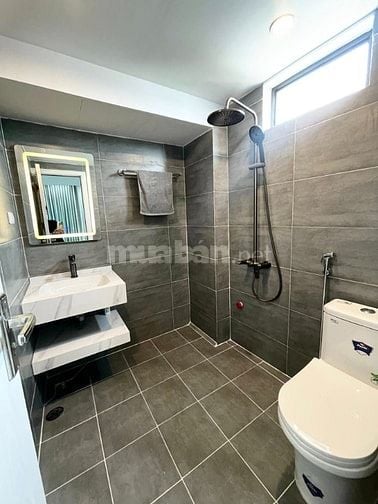 BÁN TÒA CHDV-APARTMENT 8 TẦNG ĐẲNG CẤP HỒ BA MẪU, 1,5 TỶ/NĂM, DT 85M2,