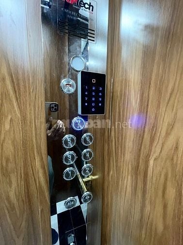 BÁN TÒA CHDV-APARTMENT 8 TẦNG ĐẲNG CẤP HỒ BA MẪU, 1,5 TỶ/NĂM, DT 85M2,