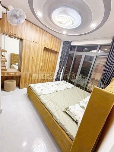 Cạnh Lũy Bán Bích.  Bán nhà 3 tầng - Dt nhiều 60m2 -  Hẻm1/ - Chỉ 4xty
