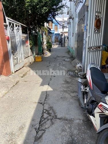 Huỳnh Tấn phát p Tân Phú DT :55 m2 ngang 5m nhĩnh 4 tỷ thương lượng