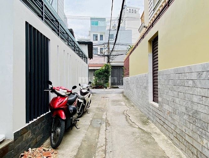Nhà đẹ DT:6,5x9m Cao Cấp Đường Số 1, P13, Q.Gò Vấp, giá: 5,8 tỷ.