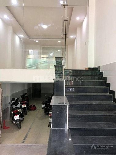 KTX cho 6 người FULL NỘI THẤT . CHỈ CẦN XÁCH VALI VÀO Ở