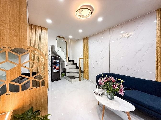 Nhà gần công viên Hoàng Văn Thụ-Ngay Lê Văn Sỹ, PN 35,1m2 giá 2tỷ350